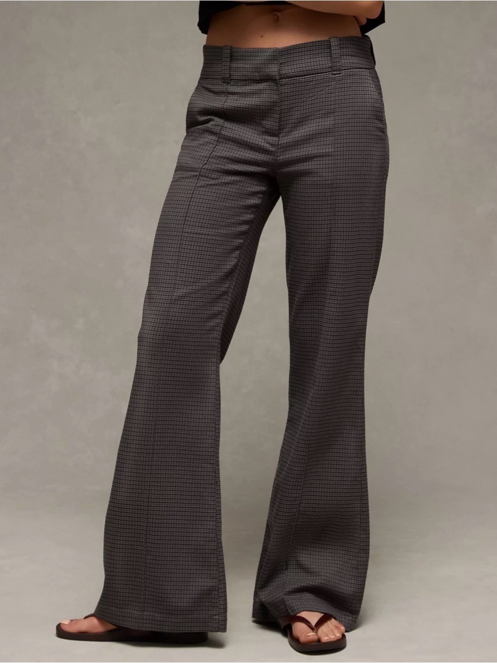 American Eagle Mid Rise Flare Trouser size 6